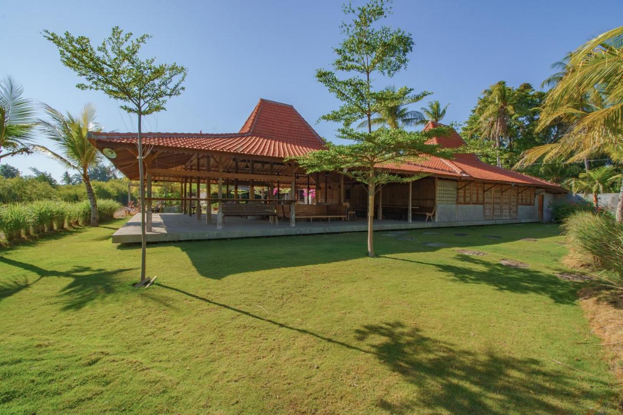 Mangroove Bay Boutique Hostel Banyuwedang Esterno foto