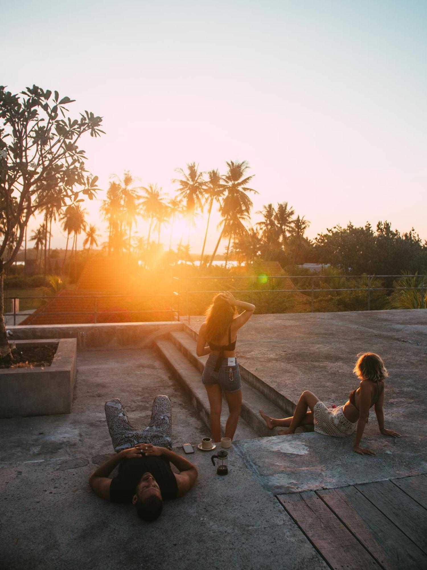 Mangroove Bay Boutique Hostel Banyuwedang Esterno foto