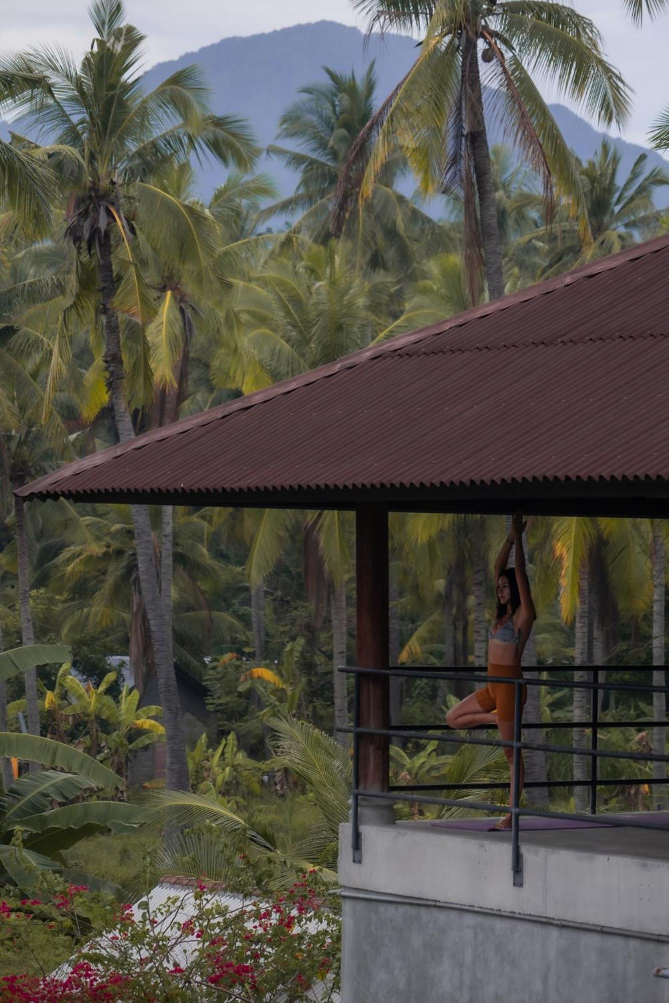 Mangroove Bay Boutique Hostel Banyuwedang Esterno foto