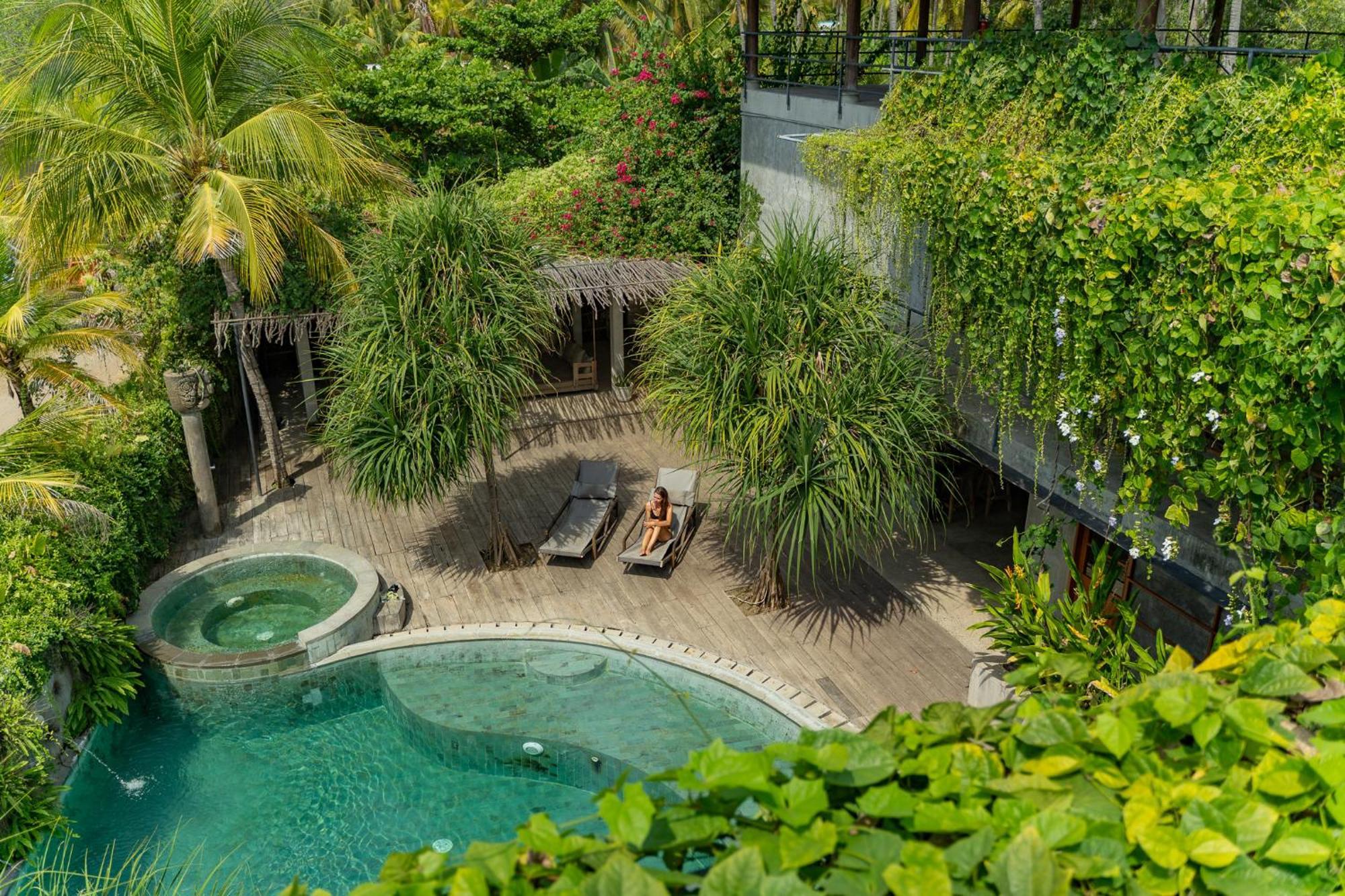 Mangroove Bay Boutique Hostel Banyuwedang Esterno foto